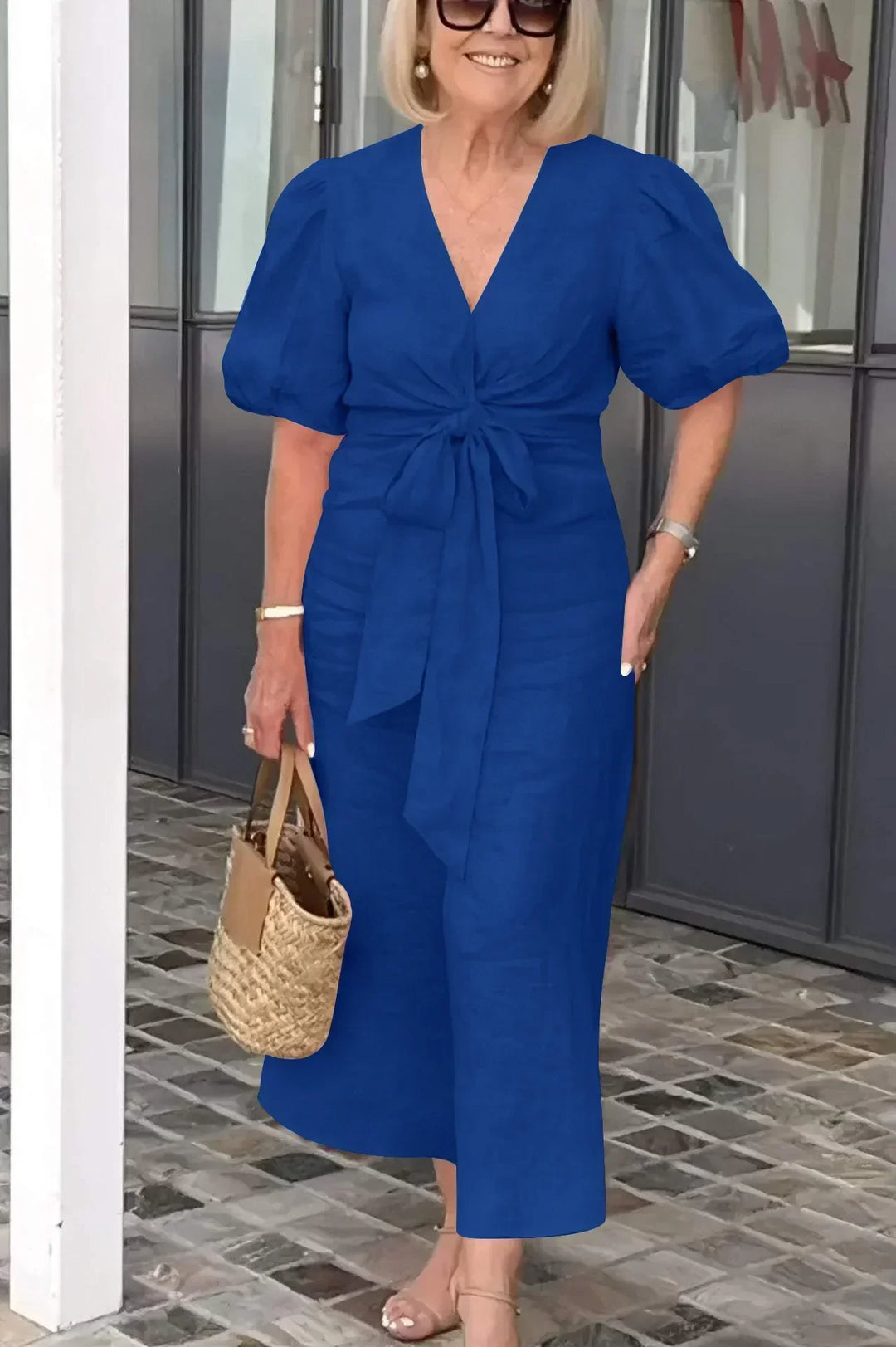 LYNORA | VESTIDO MIDI ELEGANTE CON ESCOTE EN V